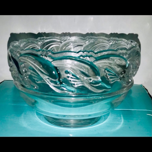 New Tiffany Dolphin Scalloped Rim Art Glass Bowl - Picture 6 of 16